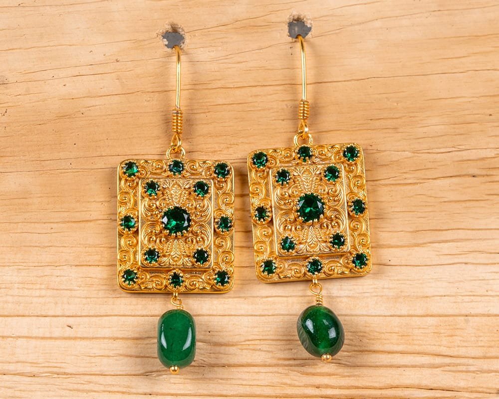 Royal Dangle Earring - Image 3