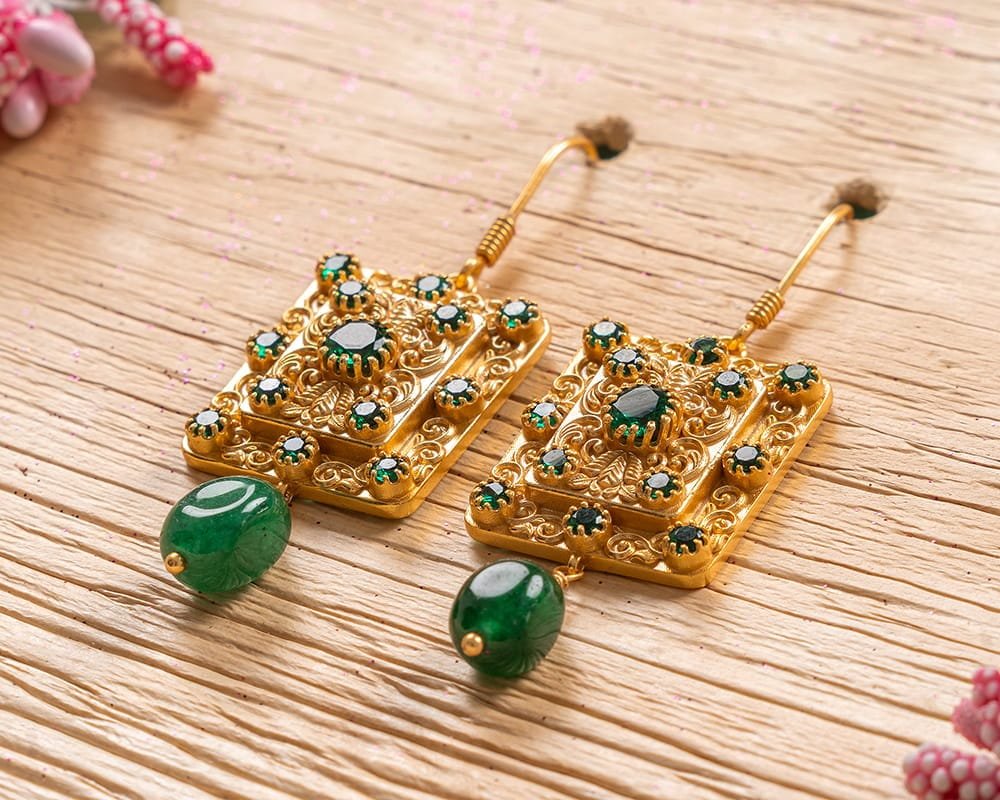 Royal Dangle Earring